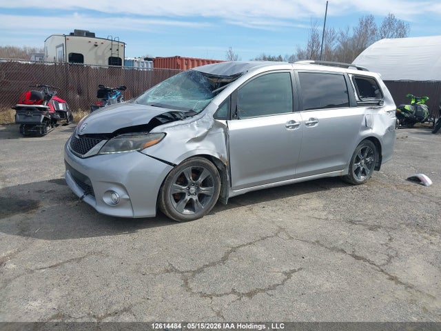 Aukcja sprzedaży 2015 Toyota Sienna Sport, vin: 5TDXK3DC7FS565883, numer aukcji: 12614484