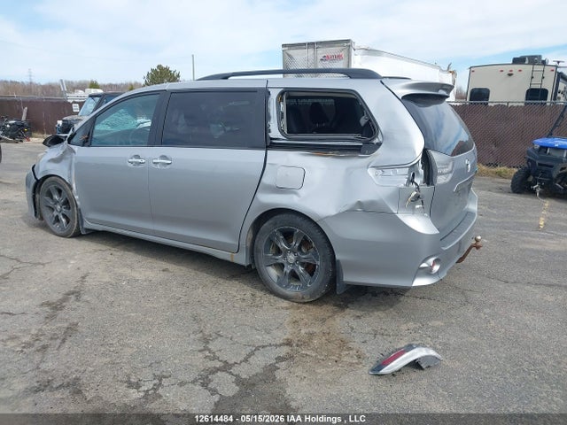 Aukcja sprzedaży 2015 Toyota Sienna Sport, vin: 5TDXK3DC7FS565883, numer aukcji: 12614484