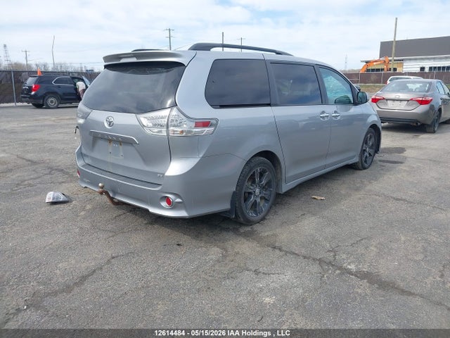 Aukcja sprzedaży 2015 Toyota Sienna Sport, vin: 5TDXK3DC7FS565883, numer aukcji: 12614484