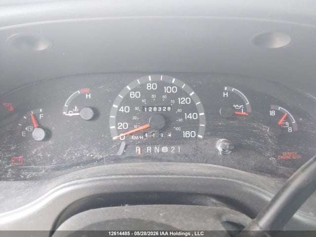 Продажа на аукционе авто 2003 Ford Econoline E450 Super Duty Cutwy Van, vin: 1FDXE45S53HA40903, номер лота: 12614485