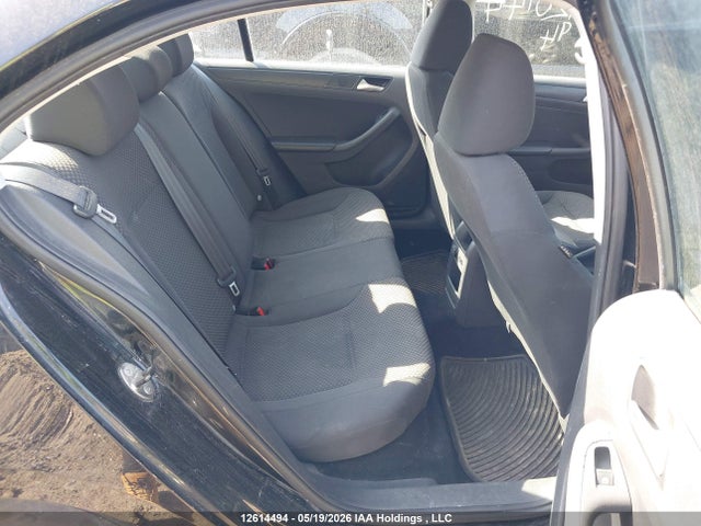 3VW2K7AJ6EM242893 Volkswagen Jetta 2.0l Trendline+