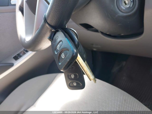 2013 Hyundai Accent მანქანა იყიდება აუქციონზე, vin: KMHCT4AE2DU511578, აუქციონის ნომერი: 12614495