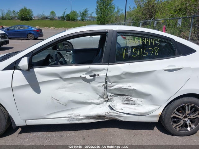 2013 Hyundai Accent მანქანა იყიდება აუქციონზე, vin: KMHCT4AE2DU511578, აუქციონის ნომერი: 12614495