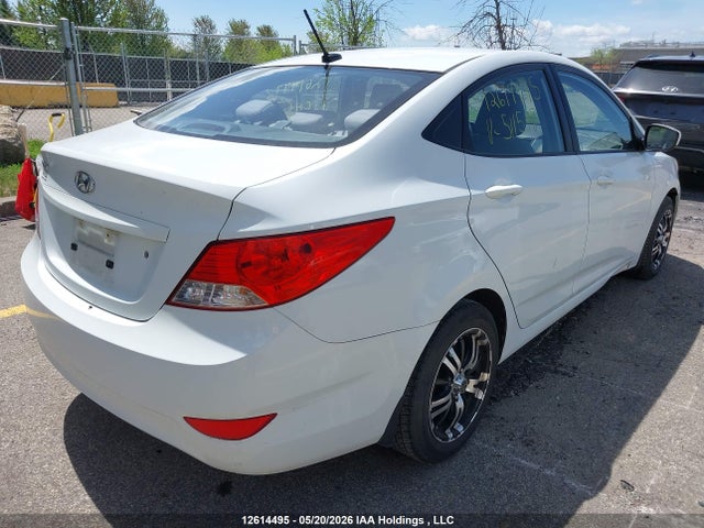 2013 Hyundai Accent მანქანა იყიდება აუქციონზე, vin: KMHCT4AE2DU511578, აუქციონის ნომერი: 12614495
