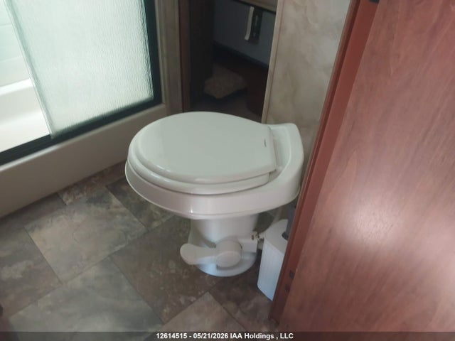 Продажа на аукционе авто 2015 Crossroads 5th Wheel Ctx, vin: 4V0FC3125FG006076, номер лота: 12614515