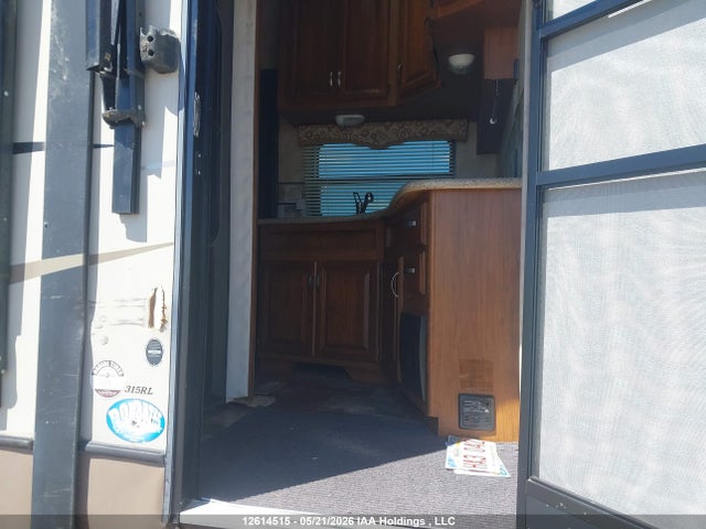 Продажа на аукционе авто 2015 Crossroads 5th Wheel Ctx, vin: 4V0FC3125FG006076, номер лота: 12614515
