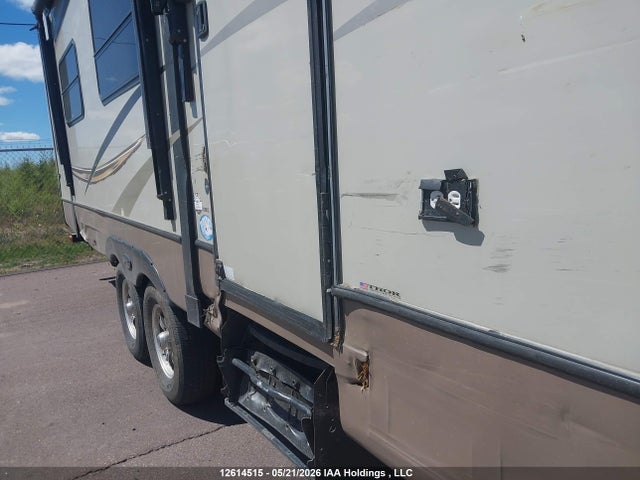 Продажа на аукционе авто 2015 Crossroads 5th Wheel Ctx, vin: 4V0FC3125FG006076, номер лота: 12614515