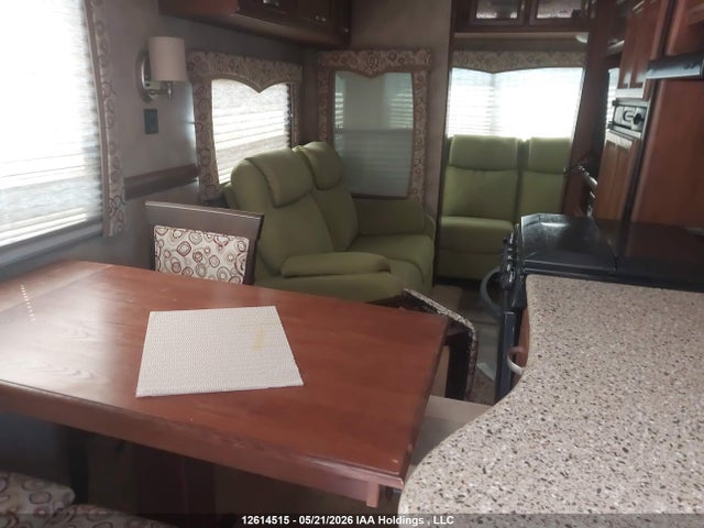 Продажа на аукционе авто 2015 Crossroads 5th Wheel Ctx, vin: 4V0FC3125FG006076, номер лота: 12614515