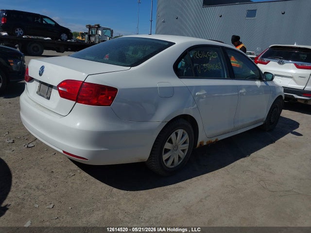 12614520 :رقم المزاد ، 3VWBK7AJ0DM389063 vin ، 2013 Volkswagen Jetta مزاد بيع