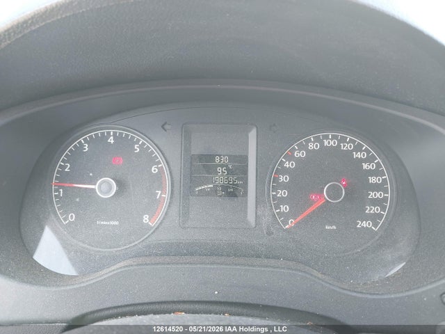 12614520 :رقم المزاد ، 3VWBK7AJ0DM389063 vin ، 2013 Volkswagen Jetta مزاد بيع
