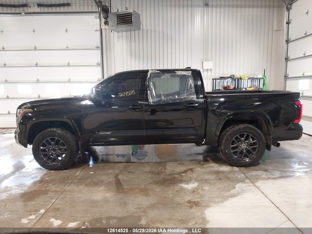 12614525 :رقم المزاد ، 5TFNA5DB9NX020595 vin ، 2022 Toyota Tundra Crewmax Platinum/crewmax 1794 مزاد بيع