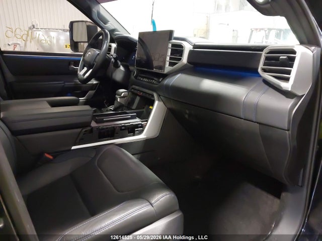 12614525 :رقم المزاد ، 5TFNA5DB9NX020595 vin ، 2022 Toyota Tundra Crewmax Platinum/crewmax 1794 مزاد بيع