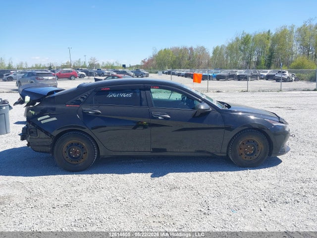 KMHLM4AG0MU088613 Hyundai Elantra Preferred Ivt