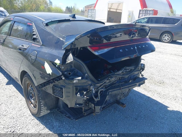 KMHLM4AG0MU088613 Hyundai Elantra Preferred Ivt