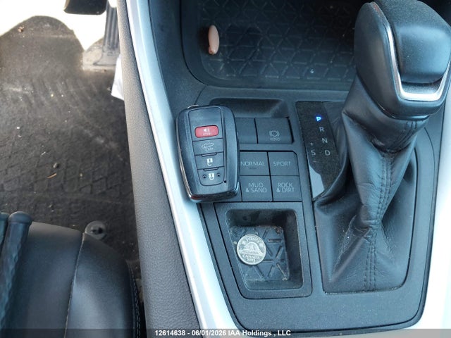 2023 Toyota Rav4 მანქანა იყიდება აუქციონზე, vin: 2T3R1RFV1PC330250, აუქციონის ნომერი: 12614638