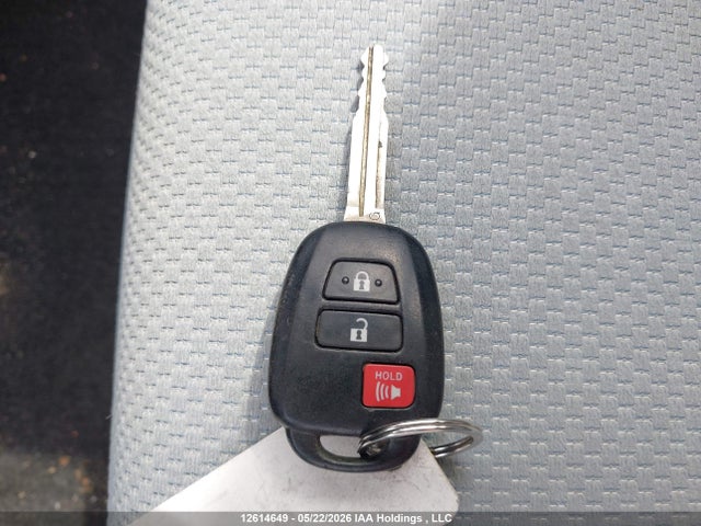 2013 Toyota Prius C მანქანა იყიდება აუქციონზე, vin: JTDKDTB33D1536950, აუქციონის ნომერი: 12614649
