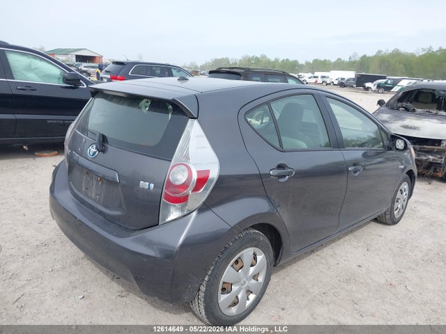 2013 Toyota Prius C მანქანა იყიდება აუქციონზე, vin: JTDKDTB33D1536950, აუქციონის ნომერი: 12614649