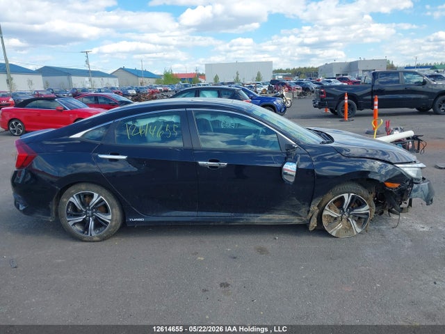 2HGFC1F95JH101031 Honda Civic Touring