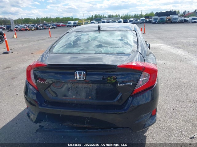 2HGFC1F95JH101031 Honda Civic Touring