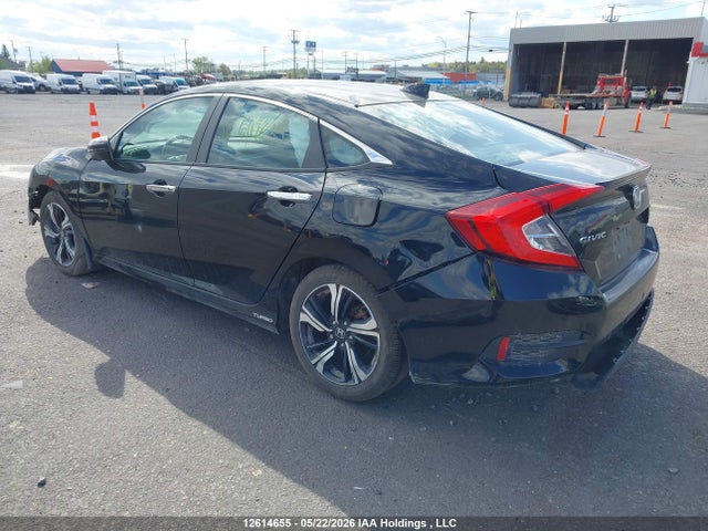 2HGFC1F95JH101031 Honda Civic Touring