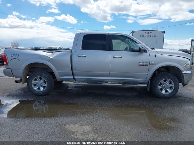 3C63R3EL7GG359415 RAM 3500 Laramie
