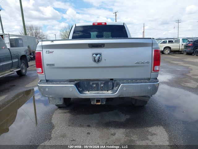 3C63R3EL7GG359415 RAM 3500 Laramie