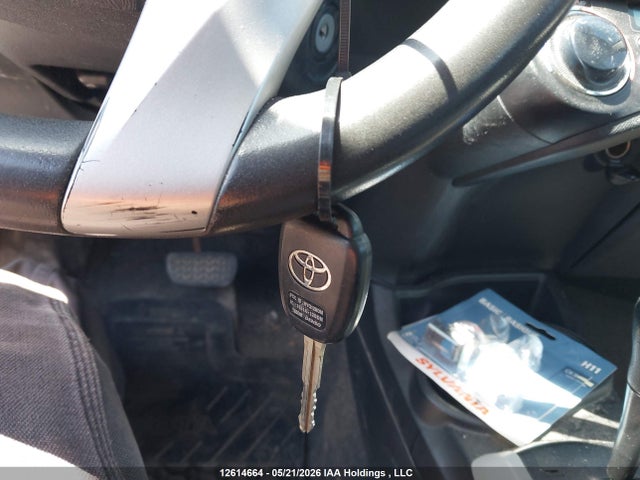 2014 Toyota Prius C მანქანა იყიდება აუქციონზე, vin: JTDKDTB32E1564417, აუქციონის ნომერი: 12614664