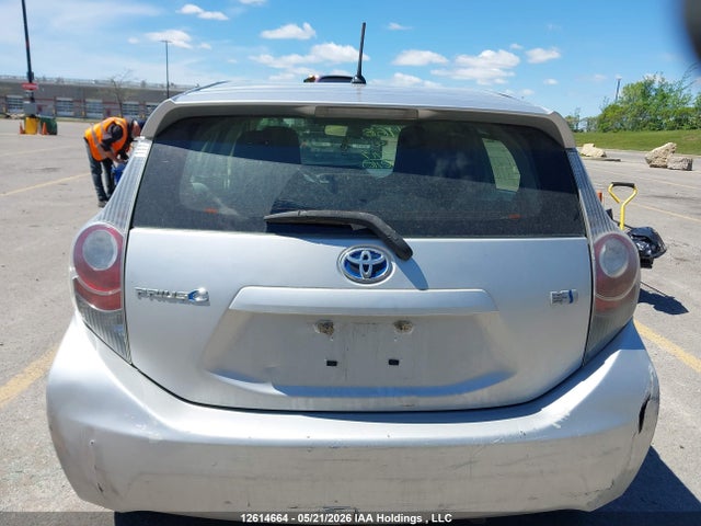 2014 Toyota Prius C მანქანა იყიდება აუქციონზე, vin: JTDKDTB32E1564417, აუქციონის ნომერი: 12614664