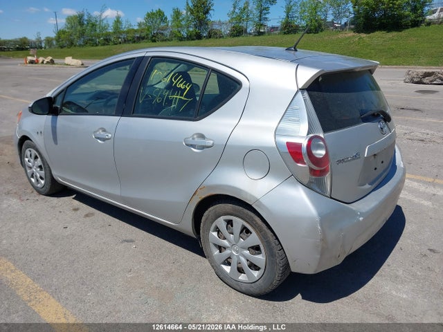 2014 Toyota Prius C მანქანა იყიდება აუქციონზე, vin: JTDKDTB32E1564417, აუქციონის ნომერი: 12614664
