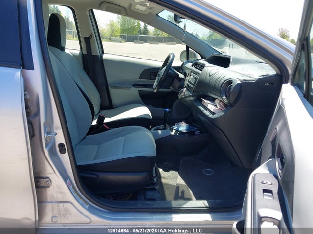 2014 Toyota Prius C მანქანა იყიდება აუქციონზე, vin: JTDKDTB32E1564417, აუქციონის ნომერი: 12614664