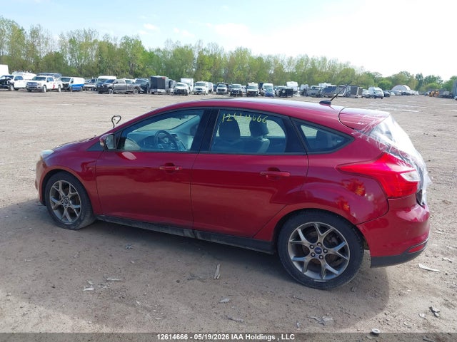 Ford FOCUS SE 2014 1FADP3K29EL242861 Image 14