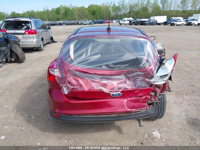 Ford FOCUS SE 2014 1FADP3K29EL242861 Image 16