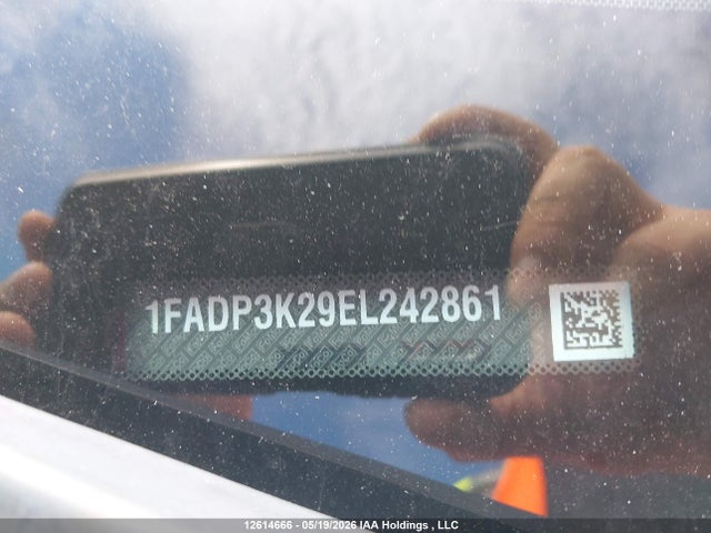 Ford FOCUS SE 2014 1FADP3K29EL242861 Image 17