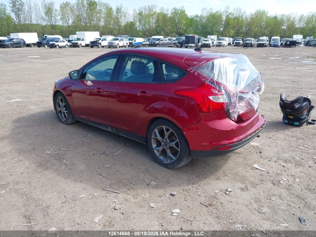 Ford FOCUS SE 2014 1FADP3K29EL242861 Image 3