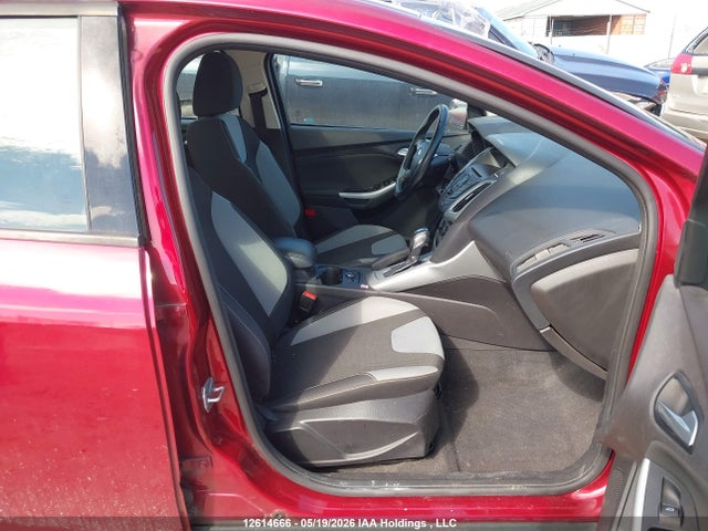 Ford FOCUS SE 2014 1FADP3K29EL242861 Image 5
