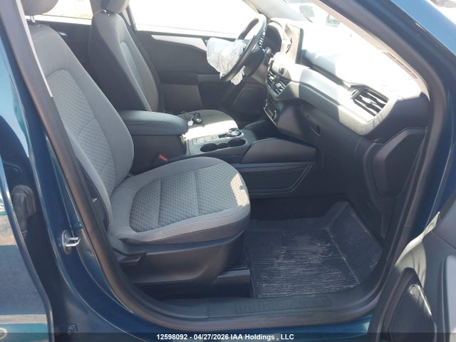 1FMCU9G62LUB88982 Ford ESCAPE SE