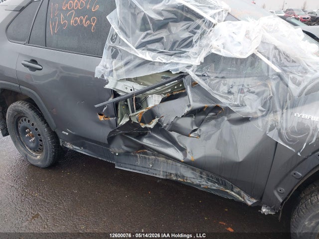 2T3RWRFV9MW116747 Toyota Rav4 Hybrid Xle