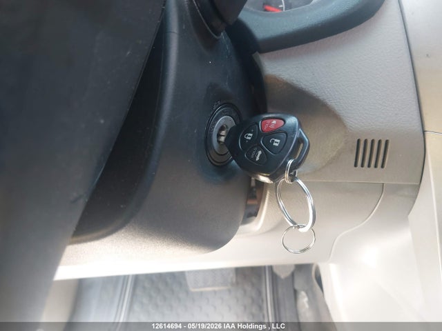 2011 Toyota Corolla Ce მანქანა იყიდება აუქციონზე, vin: 2T1BU4EE1BC664258, აუქციონის ნომერი: 12614694