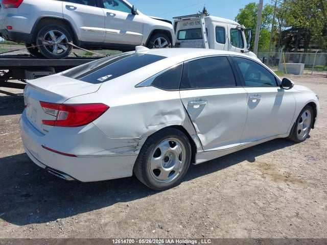 1HGCV1F9XJA809142 Honda Accord Touring