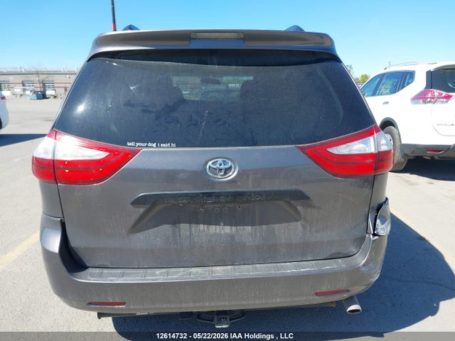 Toyota Sienna 7 Passenger 2015 5TDZK3DC5FS615656 Image 16
