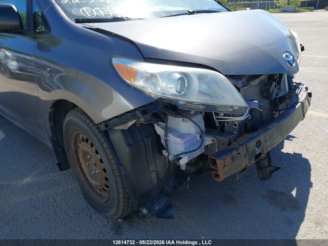 Toyota Sienna 7 Passenger 2015 5TDZK3DC5FS615656 Image 20
