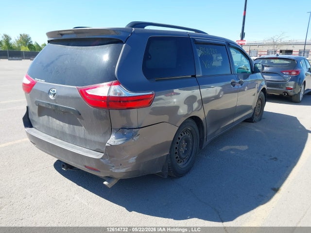 Toyota Sienna 7 Passenger 2015 5TDZK3DC5FS615656 Image 4