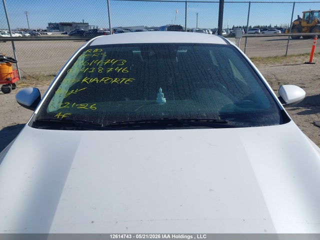 12614743 :رقم المزاد ، 3KPF24ADXNE438746 vin ، 2022 Kia Forte Fe/lxs مزاد بيع