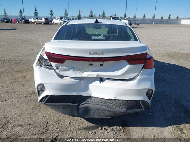 12614743 :رقم المزاد ، 3KPF24ADXNE438746 vin ، 2022 Kia Forte Fe/lxs مزاد بيع