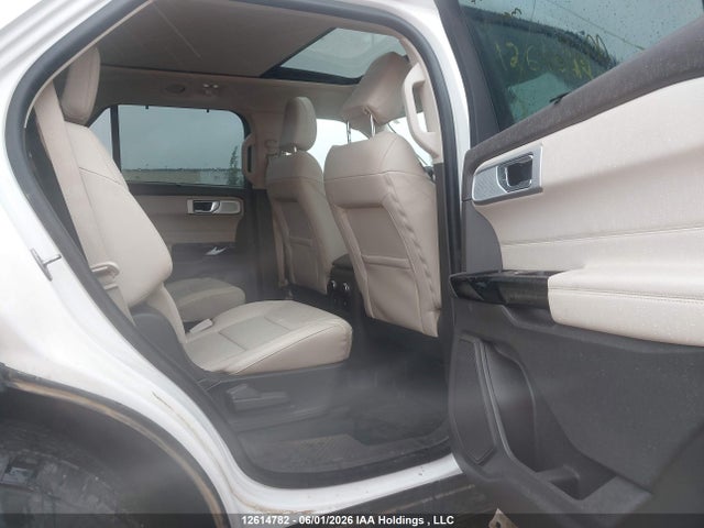 12614782 :رقم المزاد ، 1FM5K8HC9NGC00639 vin ، 2022 Ford Explorer Platinum مزاد بيع
