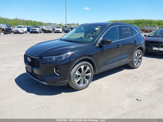 Ford Escape Platinum 2023 1FMCU9JA9PUA56577 Image 2