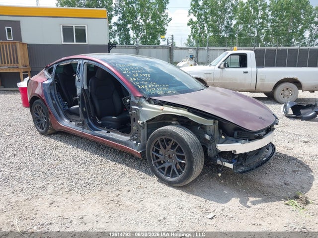 12614793 :رقم المزاد ، 5YJ3E1EB3SF883398 vin ، 2025 Tesla Model 3 مزاد بيع