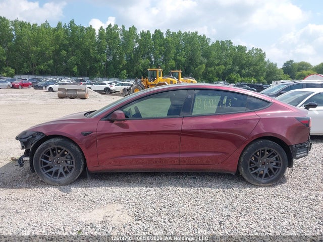 5YJ3E1EB3SF883398 Tesla MODEL 3