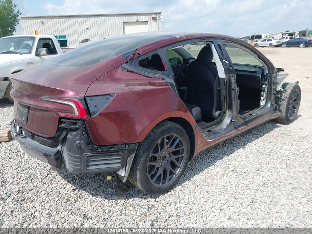 5YJ3E1EB3SF883398 Tesla MODEL 3