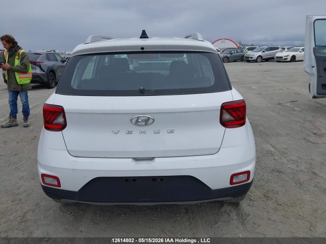 2021 Hyundai Venue Sel/denim მანქანა იყიდება აუქციონზე, vin: KMHRC8A31MU068789, აუქციონის ნომერი: 12614802